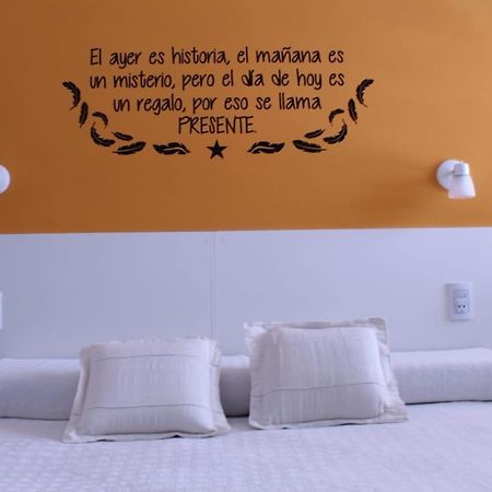 Hotel Ychoalay Caz Reconquista Buitenkant foto