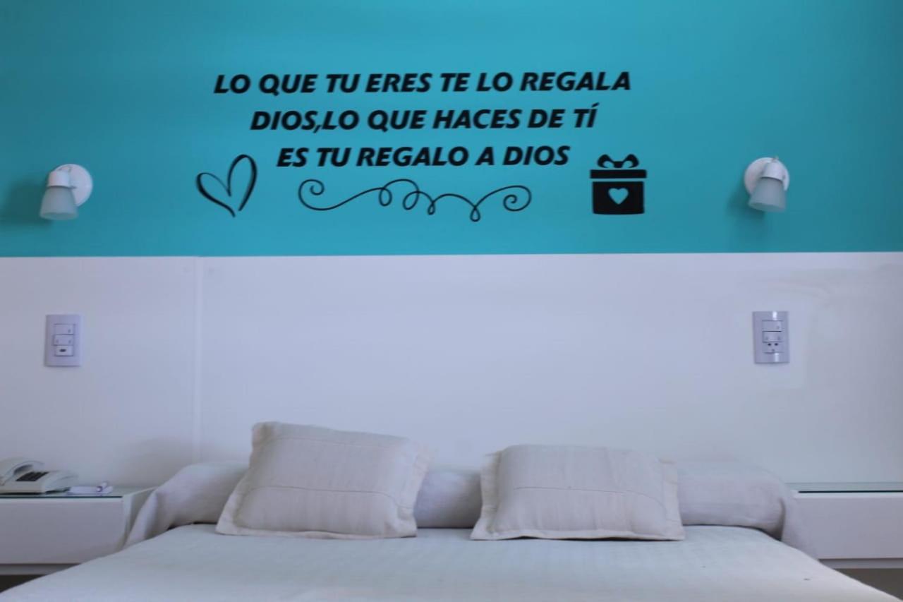 Hotel Ychoalay Caz Reconquista Buitenkant foto